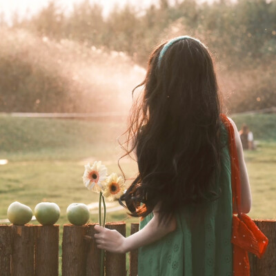  ᵀʰᵃⁿᵏ ʸᵒᵘ ᶠᵒʳ ᶠⁱⁿᵈⁱⁿᵍ ᵐᵉ ⁱⁿ ᵗʰᵉ ᶜᵒʳⁿᵉʳᵒᶠ ᵗʰᵉ ʷᵒʳˡᵈ.
谢谢你 在世界的角落 找到我。
头像背景套图