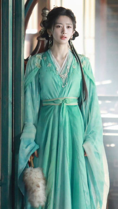 献鱼 廖停雁 王影璐