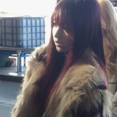 同我啜泣 共我悲鸣