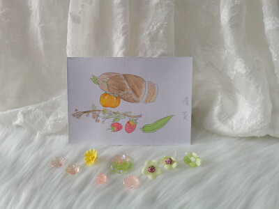 44 清夏（绘画 | 水彩 | 果花甘04）
2018.6.14
清夏，消暑。
夏日中常见的意象，有的全然没有一点燥热的味道。
蔬菜是一定要有的。夏日的饭菜，清素总是上佳。简单朴素的烹饪方式，清淡的调料，却能调出不寡淡的汤…