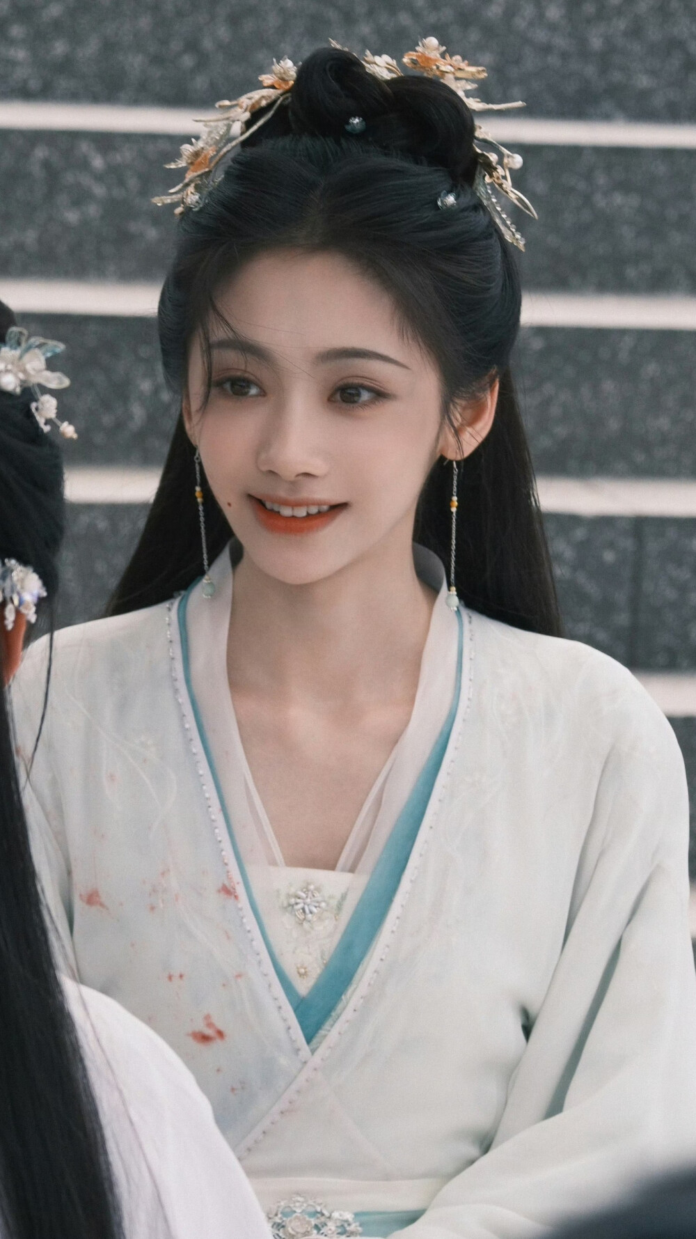 献鱼 廖停雁 王影璐