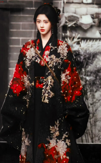 鞠婧祎