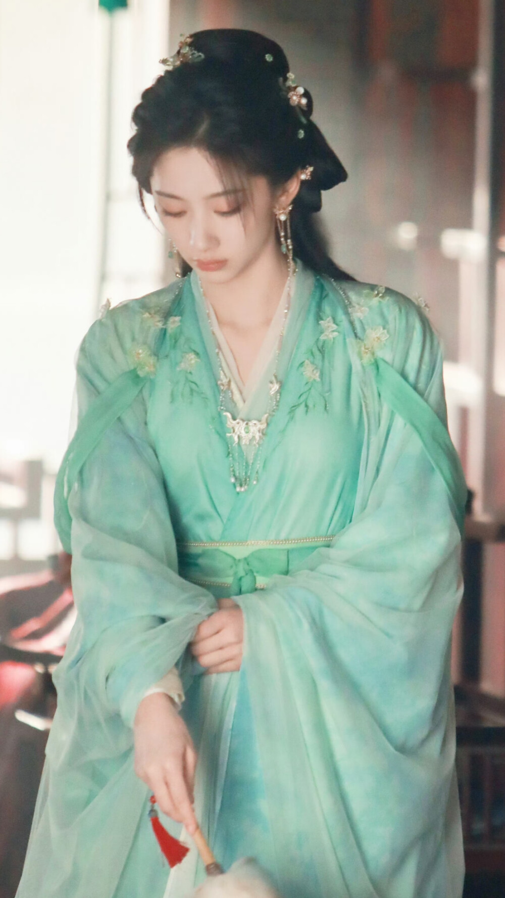 献鱼 廖停雁 王影璐