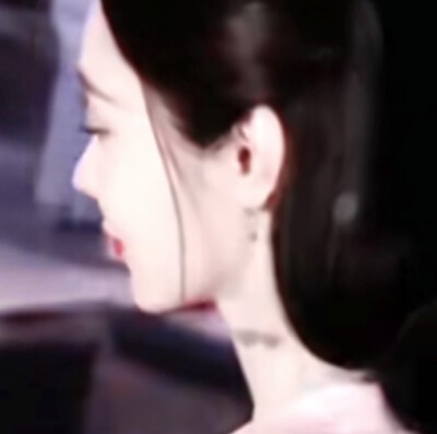 宋轶黎霜