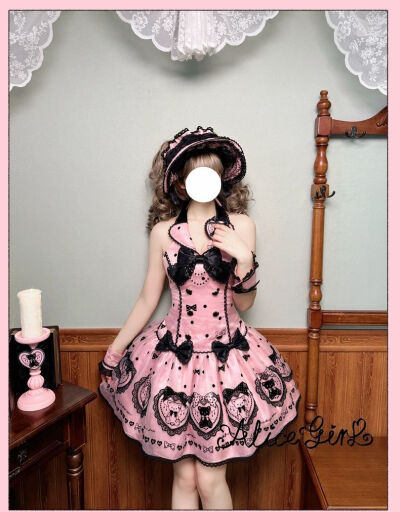 很难不爱这条小裙纸啊，黑粉色居然也萌这么甜