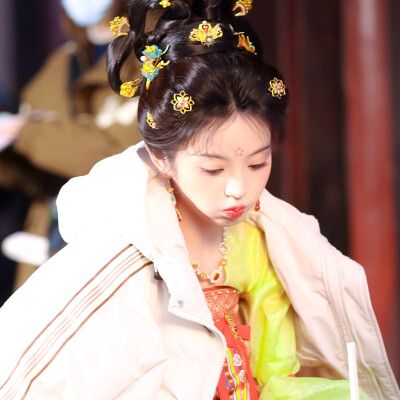 田曦薇