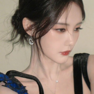 李一桐