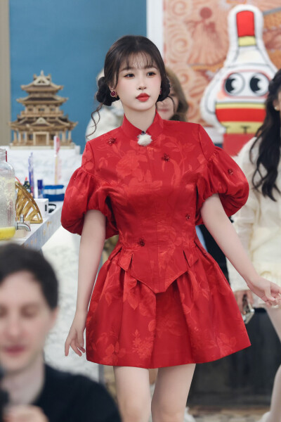 虞书欣