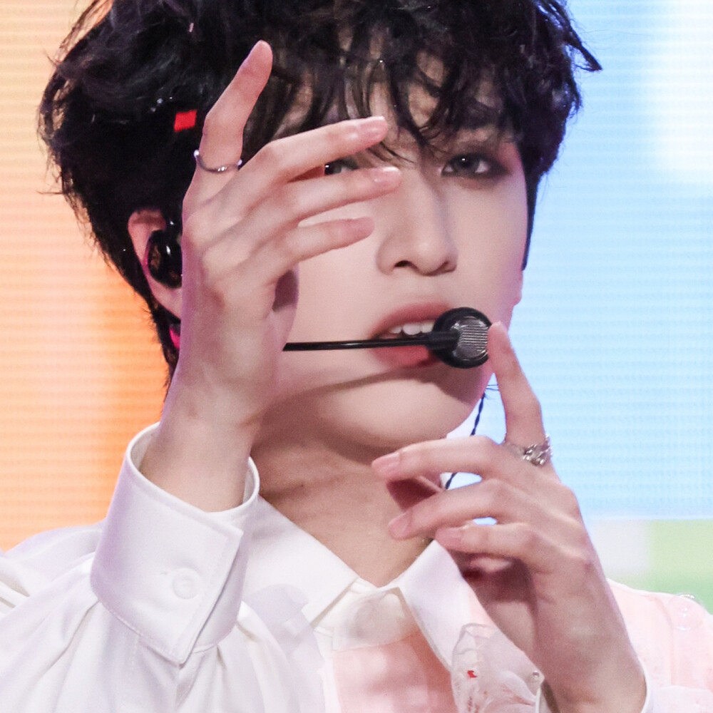 里面有两张萌晕我了