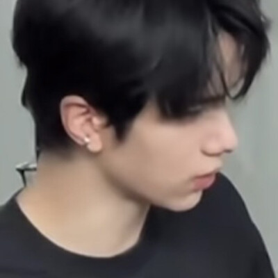耳钉男你崛起吧