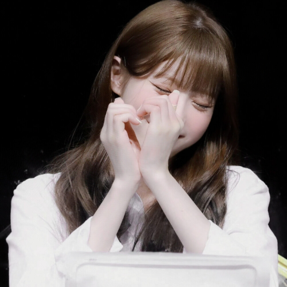 @裴珠泫酷的我你高攀不起 特别特别美
with_galaxy_36