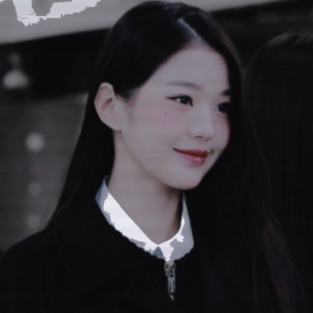 街头朗姆酒散发浓郁 卑劣的收藏家偷走杜撰的我