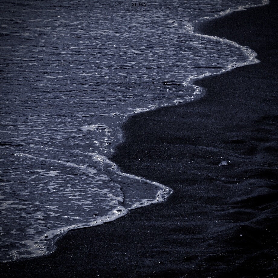 感受你的体温即使不是属于我的24小时
刘扬扬
原BUBBLETEA 文案田赴