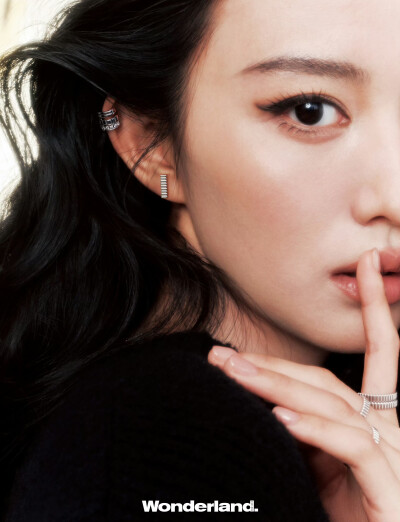 BY爱喝可乐的古娜小姐 中国 王楚然