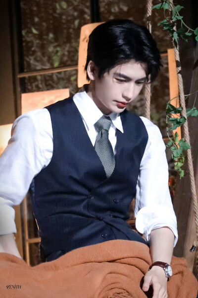 cr.ZENITH丨天穹·张凌赫