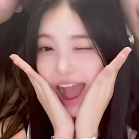 捧脸蛙蛙