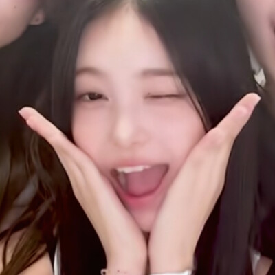 捧脸蛙蛙