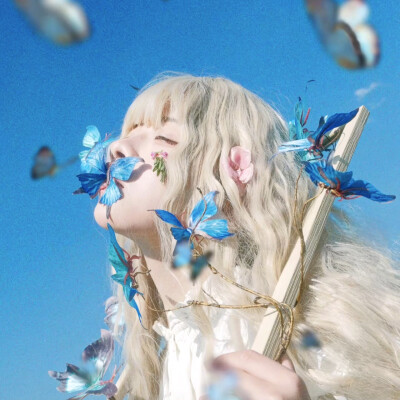 冷色调质感女生头像，来自网络侵删