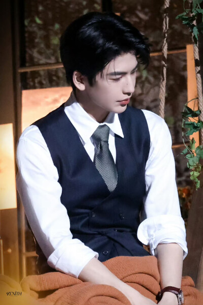 cr.ZENITH丨天穹·张凌赫