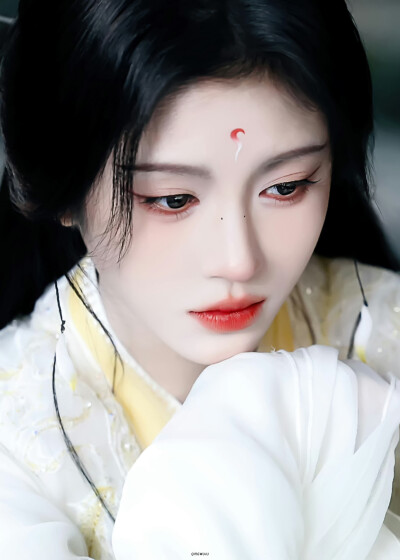 鞠婧祎