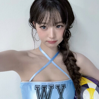 张元英