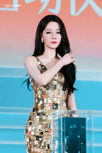 迪丽热巴