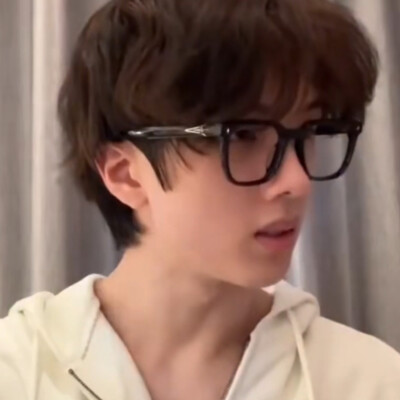 朴志晟