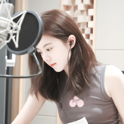 ⛓ 遥远的相似性..
cr_背着扬扬跑
