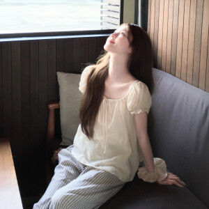 风格女头
二传头像注明出处