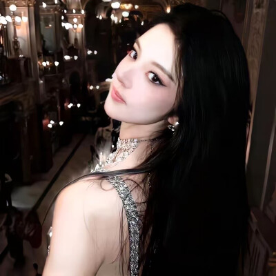 权威女头