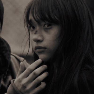 我该如何擦拭你的伤疤