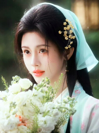 鞠婧祎