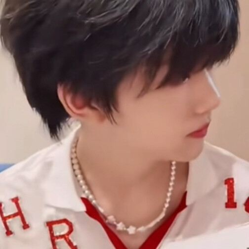 依旧给闺蜜截的