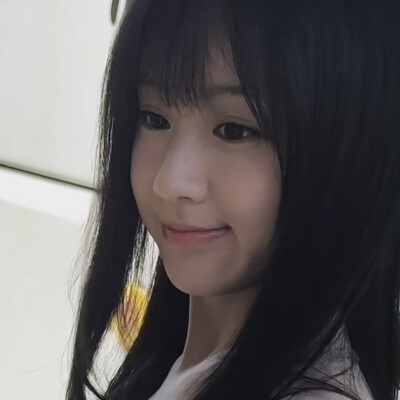 齐刘海太美了
