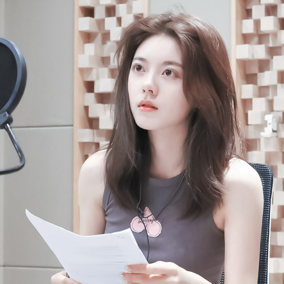 ⛓ 遥远的相似性..
cr_背着扬扬跑