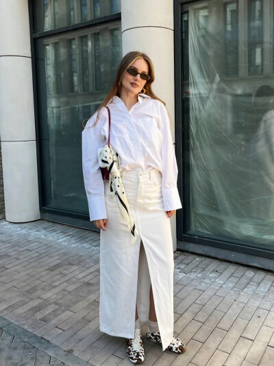 BY爱喝可乐的古娜小姐