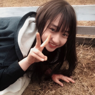 我该如何擦拭你的伤疤