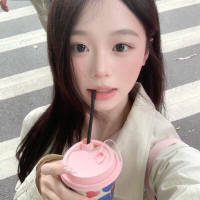 女头
二传头像注明出处