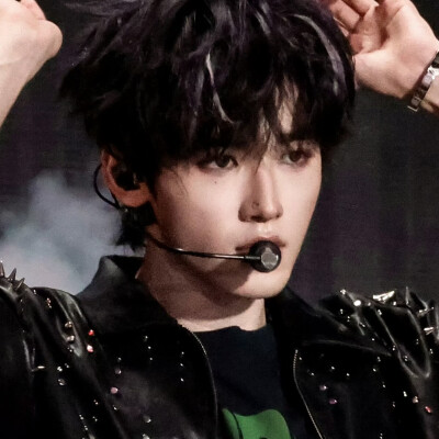 ＞＜