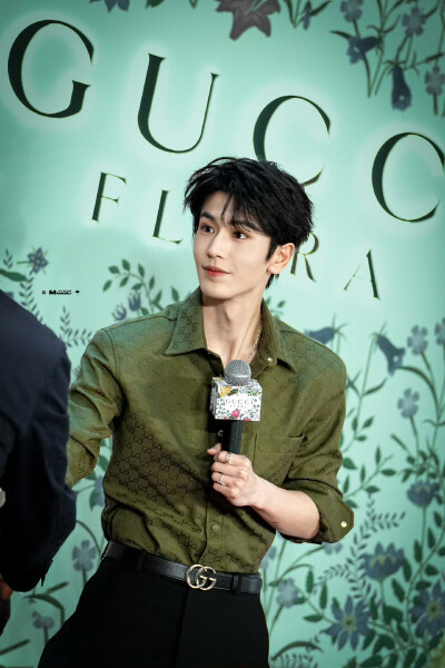 cr.MAMORU·张凌赫