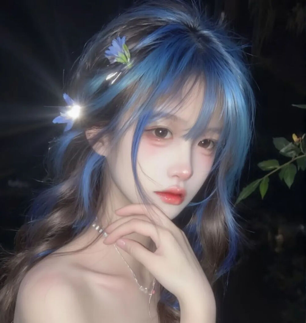 [氛围感女头]
“且将新火试新茶，诗酒趁年华”