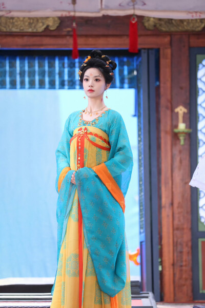 田曦薇
