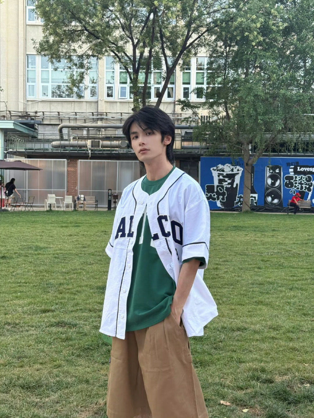 赵弈钦