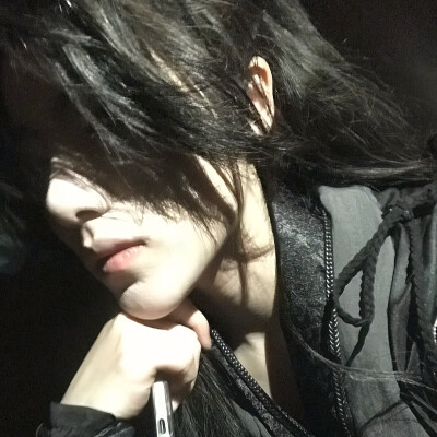  被人砍了一刀居然不疼!原来是姑娘的情意绵绵剑