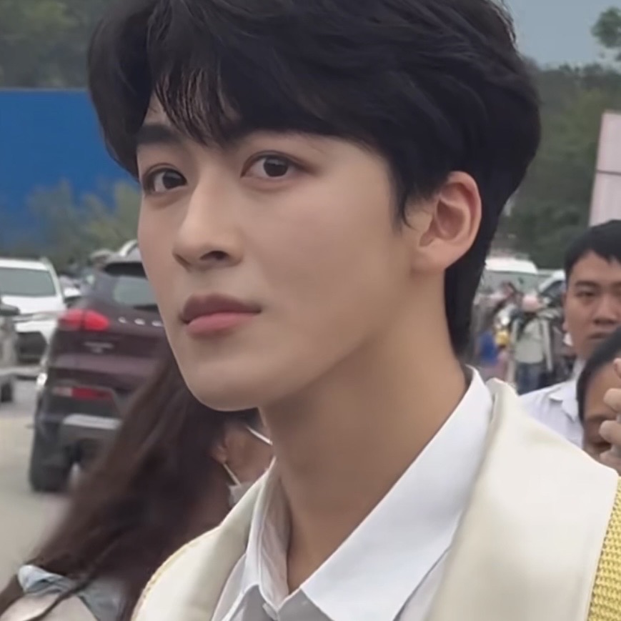 朋友劝我可别傻 她的笑真的好甜