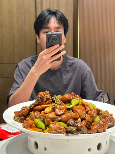 胡一天