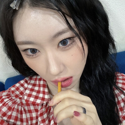 李彩领