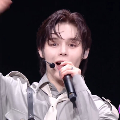 李丹尼尔
jayjay
吴弦俊