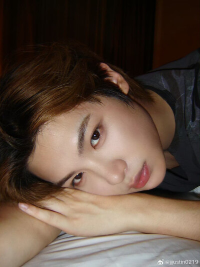 黄明昊