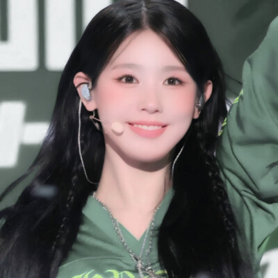 ᵔ⤙ᵔ